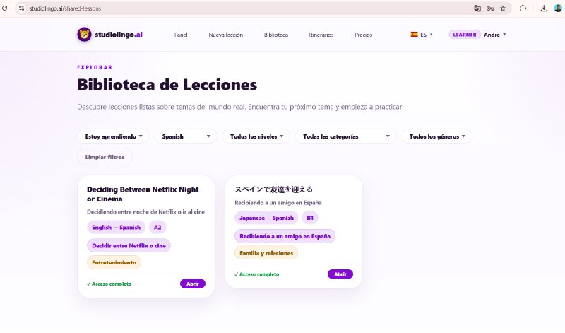 La Biblioteca de Lecciones, con filtros para el idioma que estás aprendiendo, el idioma que hablas, nivel, categoría y género, encima de una cuadrícula de tarjetas de lecciones listas — algunas con acceso total, otras con opción de mejorar el plan.